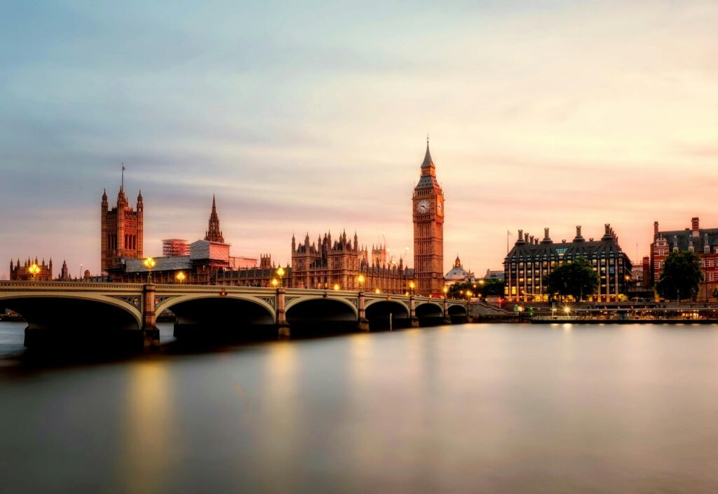 Study and Visit the United Kingdom – Discover Prestigious Education & Rich Culture with Plains & Planes 1 Study and Visit the United Kingdom – Discover Prestigious Education & Rich Culture with Plains & Planes London Bridge, United Kingdom