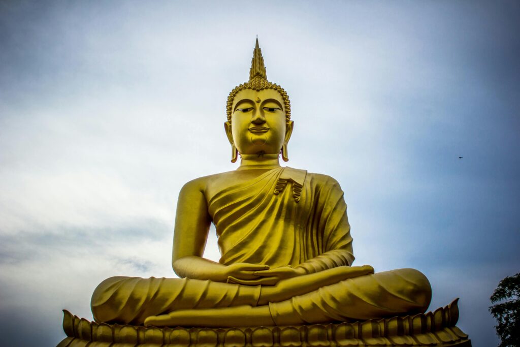 Famous places to visit in Thailand: Golden Gautama Buddha